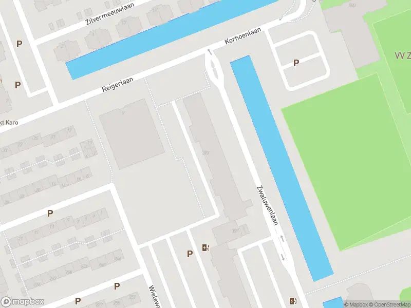 Ambulance met gepaste spoed naar de Zwaluwenlaan in Vlaardingen