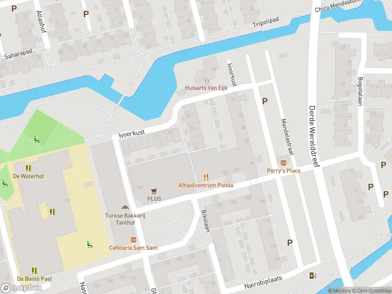 Ambulance met grote spoed naar de Ben Bellastraat in Delft