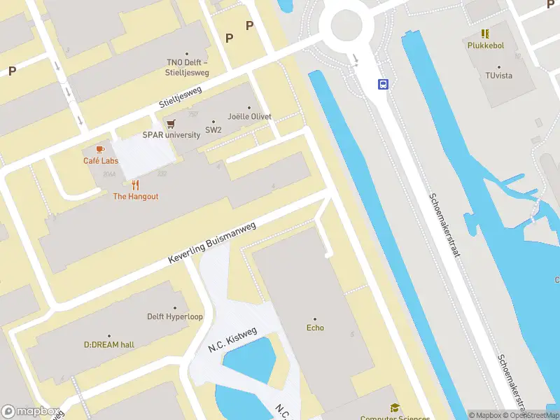Brandweer met gepaste spoed naar de Keverling Buismanweg in Delft vanwege stormschade