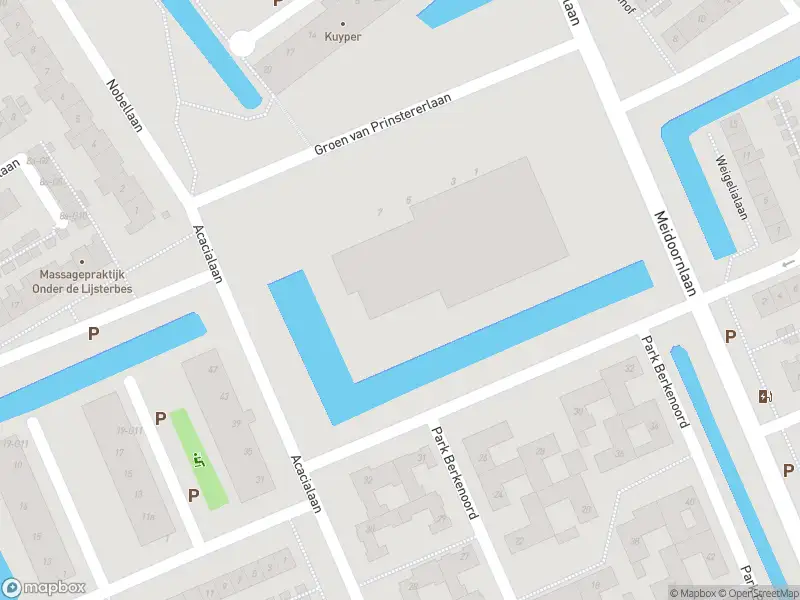 Ambulance met grote spoed naar de Thorbeckelaan in Pijnacker