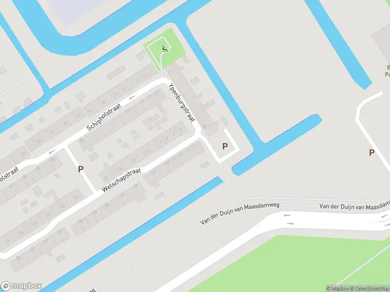 Ambulance met grote spoed naar de Welschapstraat in Rotterdam