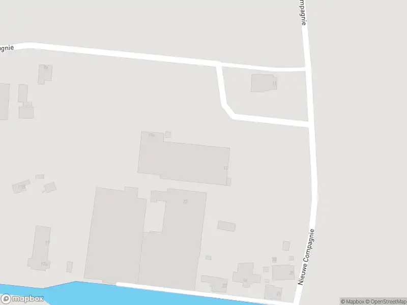 Brandweer met gepaste spoed naar de Nieuwe Compagnie in Kiel-Windeweer vanwege gebouwbrand