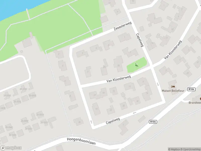 Brandweer met gepaste spoed naar de Oude Moolweg in Renesse vanwege stormschade