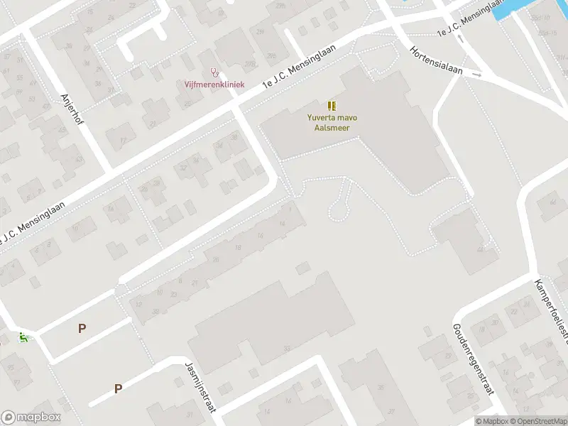 Brandweer met gepaste spoed naar de Columbiahof in Aalsmeer