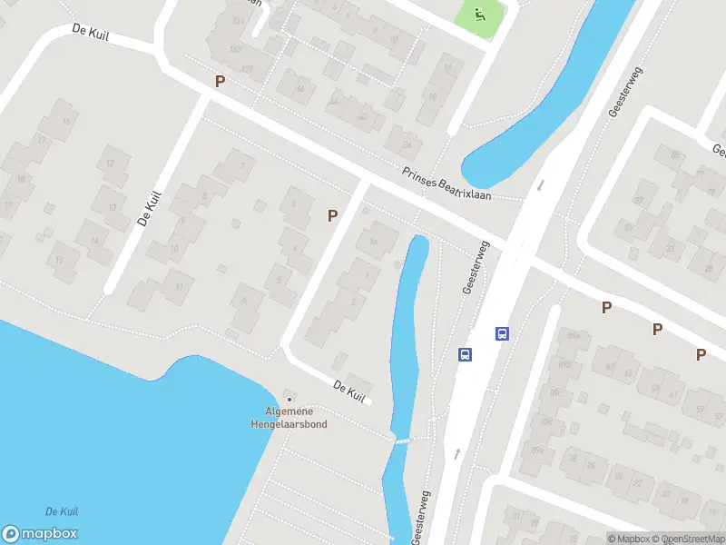 Ambulance met grote spoed naar de De Kuil in Uitgeest