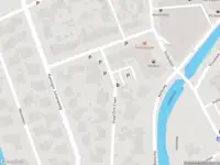 Ambulance met grote spoed naar de Graaf Dirk II laan in Maasland