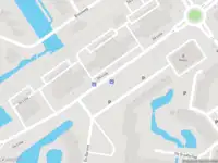 Ambulance met grote spoed naar de De Linie in Capelle aan den IJssel