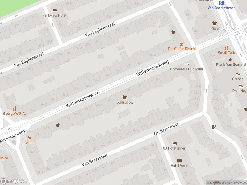 Ambulance met gepaste spoed naar de Jan Willem Brouwersstraat in Amsterdam