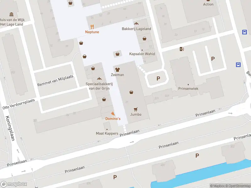 Ambulance met grote spoed naar de Hantje de Jongplaats in Rotterdam