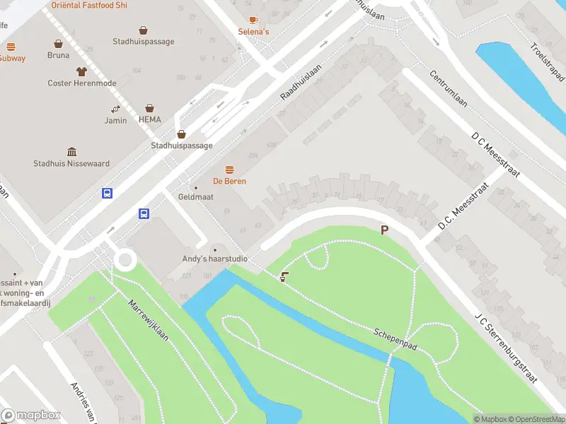 Ambulance met gepaste spoed naar de J.C. Sterrenburgstraat in Spijkenisse