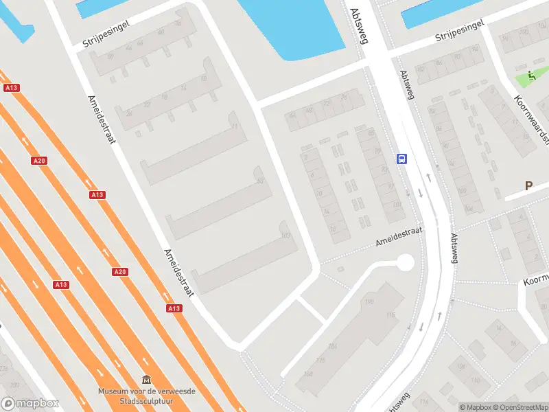 Ambulance met gepaste spoed naar de Cannemanstraat in Rotterdam