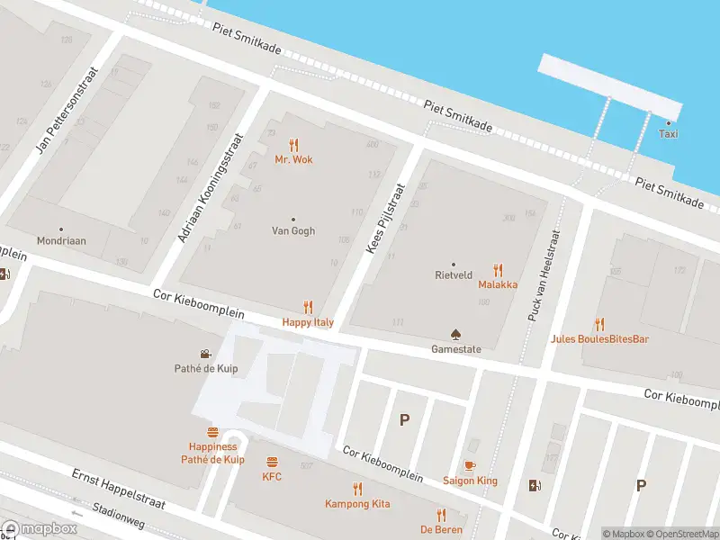 Ambulance met grote spoed naar de Kees Pijlstraat in Rotterdam