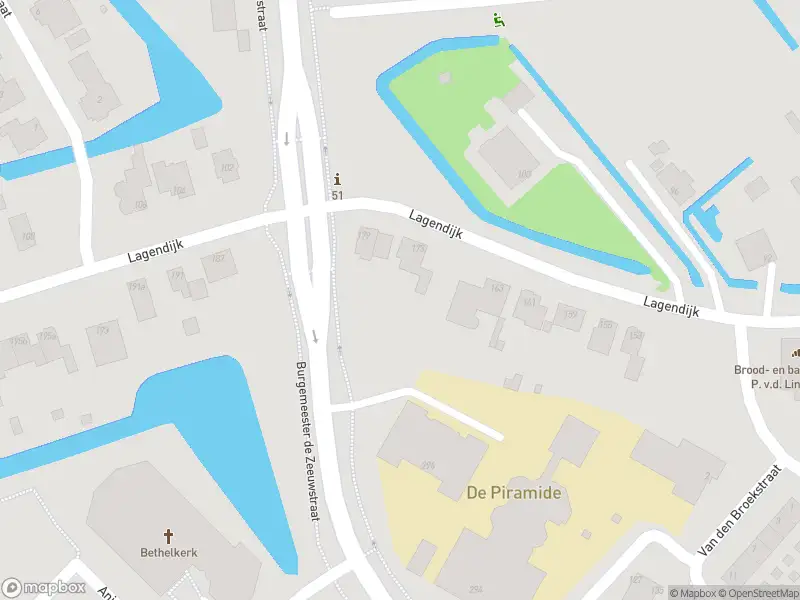 Ambulance met gepaste spoed naar de Lagendijk in Ridderkerk