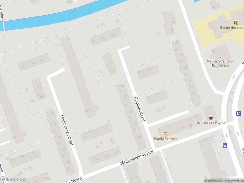 Ambulance met grote spoed naar de Diephuisstraat in Rotterdam