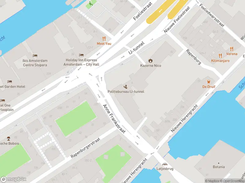 Besteld ambulance vervoer naar de IJ-tunnel in Amsterdam