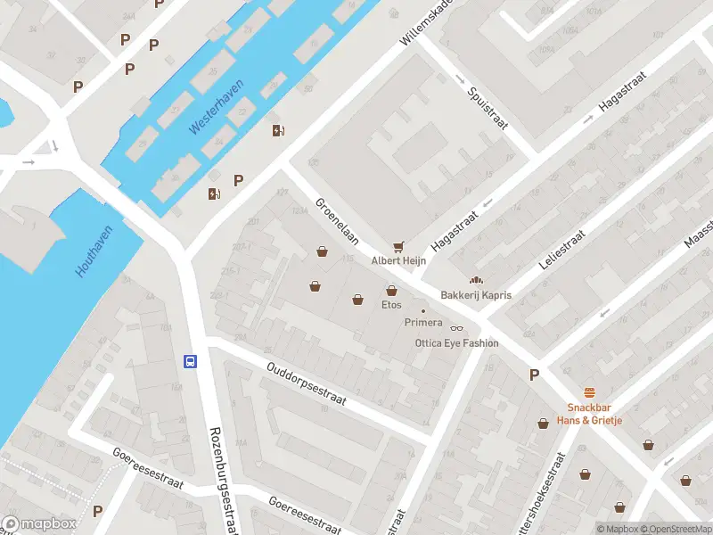 Ambulance met grote spoed naar de Groenelaan in Schiedam