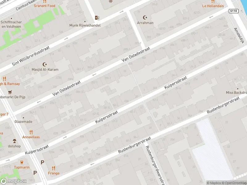 Ambulance met grote spoed naar de Jacob Israël de Haanstraat in Amsterdam
