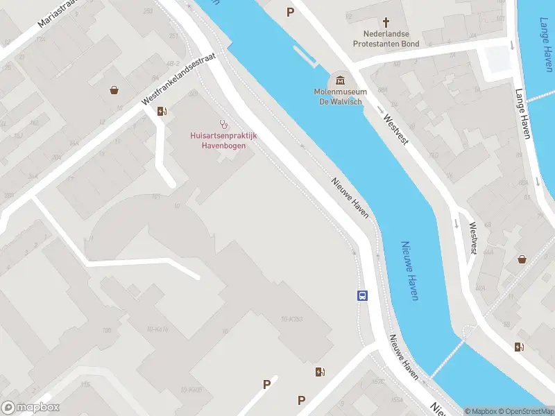 Ambulance met grote spoed naar de Nieuwe Haven in Schiedam