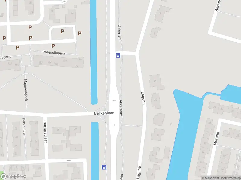 Politie naar de Akkerlaan in Waalwijk