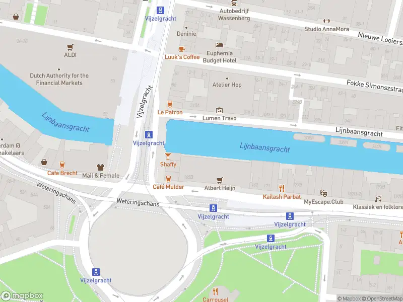 Ambulance met grote spoed naar de Den Texstraat in Amsterdam