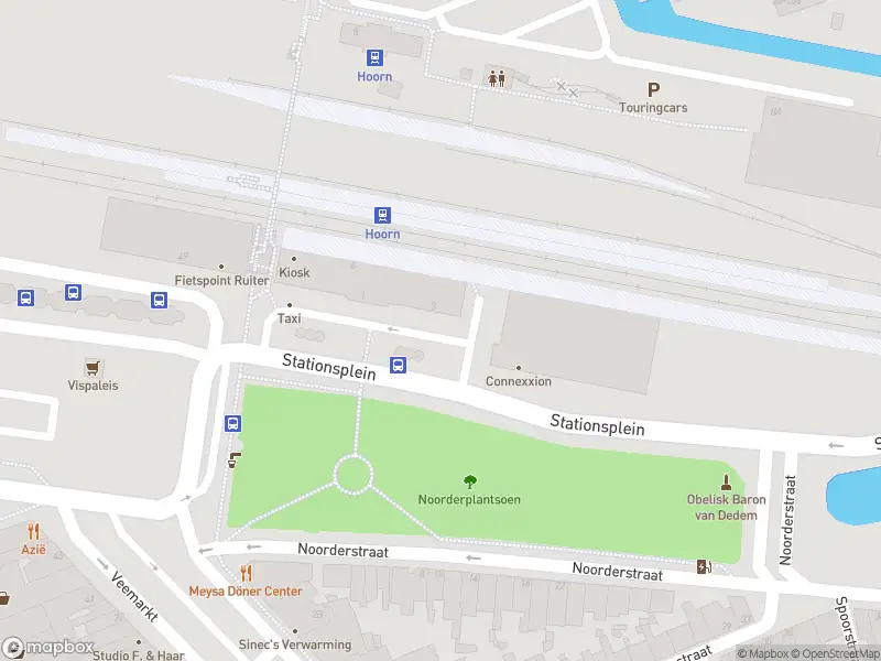 Ambulance naar de Stationsplein in Hoorn vanwege ongeval met letsel