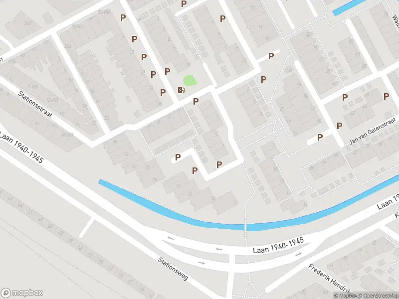 Brandweer met grote spoed naar de Van Speykstraat in Maassluis vanwege stankoverlast