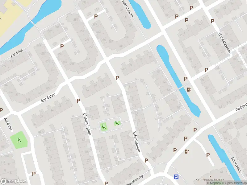 Ambulance met gepaste spoed naar de Elfenbankje in Alphen aan den Rijn