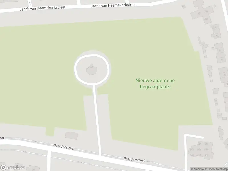 Brandweer met grote spoed naar de Joost Banckertstraat in Huizen vanwege gebouwbrand