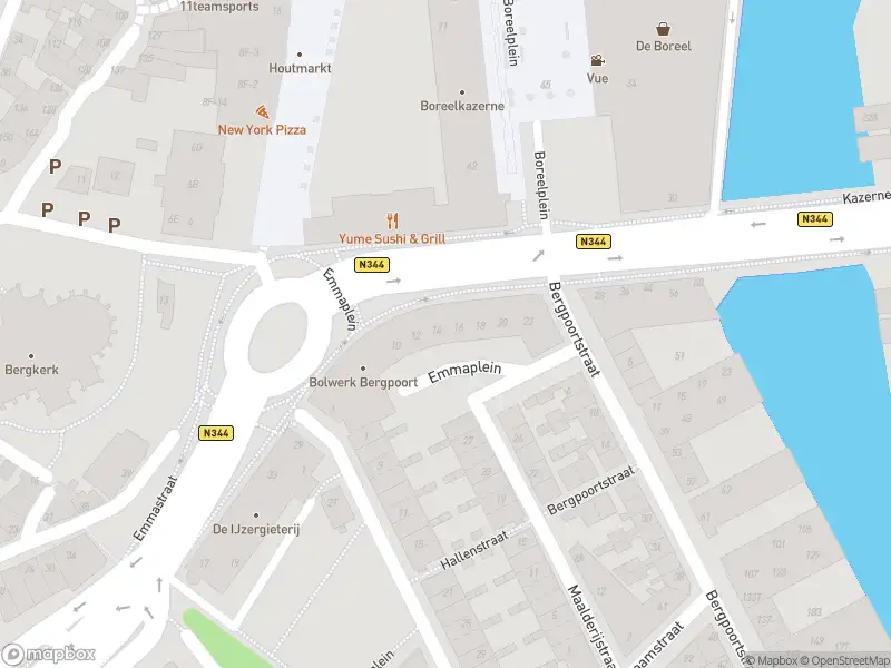 Politie naar de Kazernestraat in Deventer vanwege aanrijding met letsel