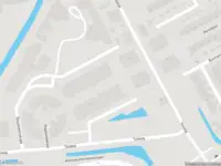 Ambulance met gepaste spoed naar de Muiderslotpad in Hellevoetsluis