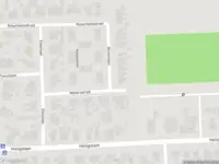 Ambulance en brandweer met gepaste spoed naar de Berkenlaan in Zuidbroek