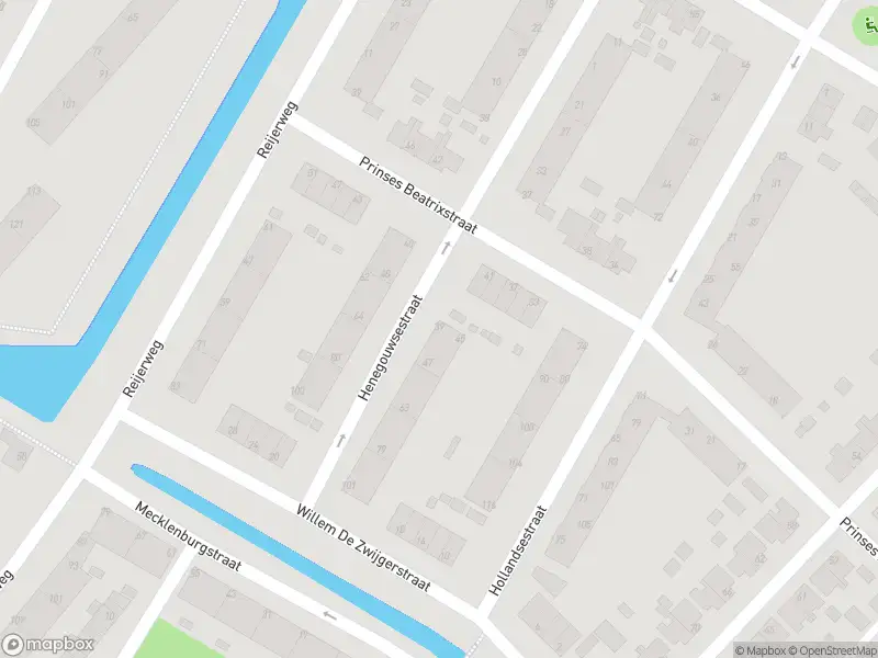Ambulance met gepaste spoed naar de Henegouwsestraat in Ridderkerk