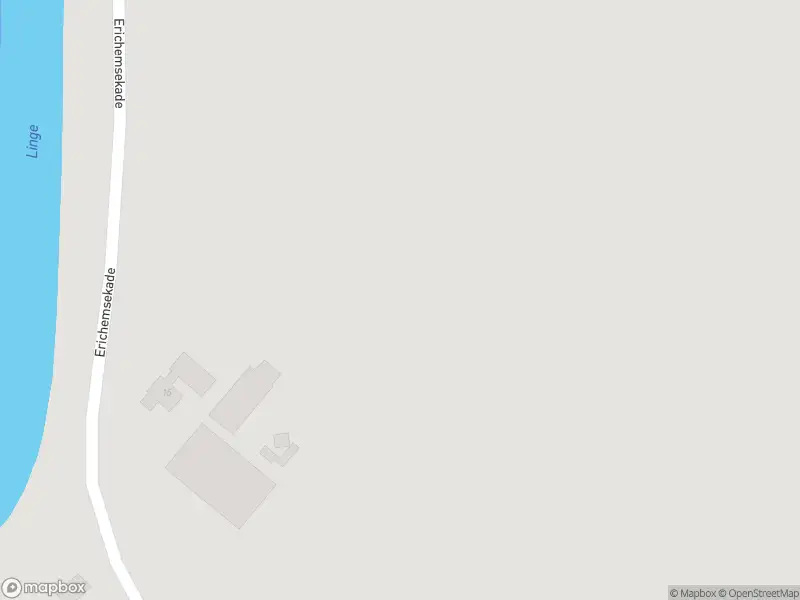 Brandweer met grote spoed naar de Erichemsekade in Erichem vanwege voertuigen te water