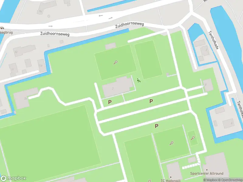 Ambulance met grote spoed naar de Zuidhoornseweg in Den Hoorn
