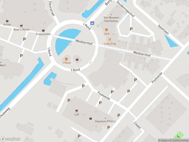 Brandweer met gepaste spoed naar de 't Rond in Woudrichem vanwege een buitenbrand