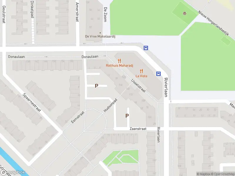 Ambulance met grote spoed naar de IJsselstraat in Spijkenisse