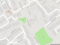 Brandweer met grote spoed naar de Sparrenburgstraat in Rosmalen vanwege voertuigbrand