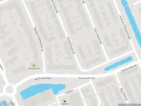 Ambulance met grote spoed naar de Gerard Doustraat in Capelle aan den IJssel