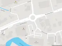 Politie met grote spoed naar de Altenastreek in Dokkum vanwege ongeval met letsel