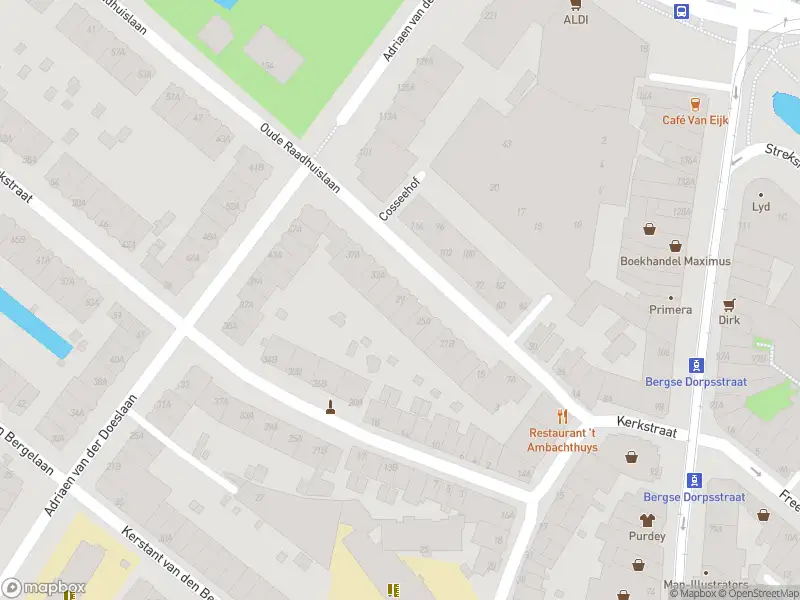 Ambulance met grote spoed naar de Oude Raadhuislaan in Rotterdam