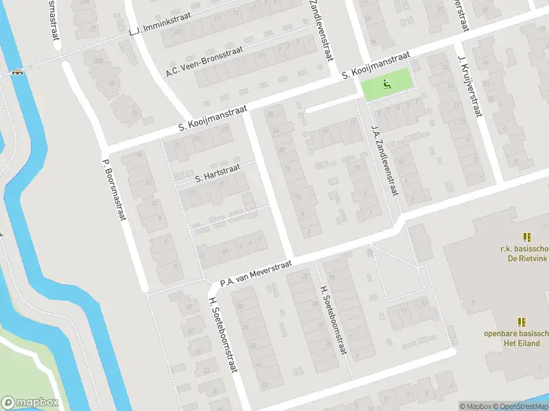 Ambulance met gepaste spoed naar de S. Hartstraat in Zaandam