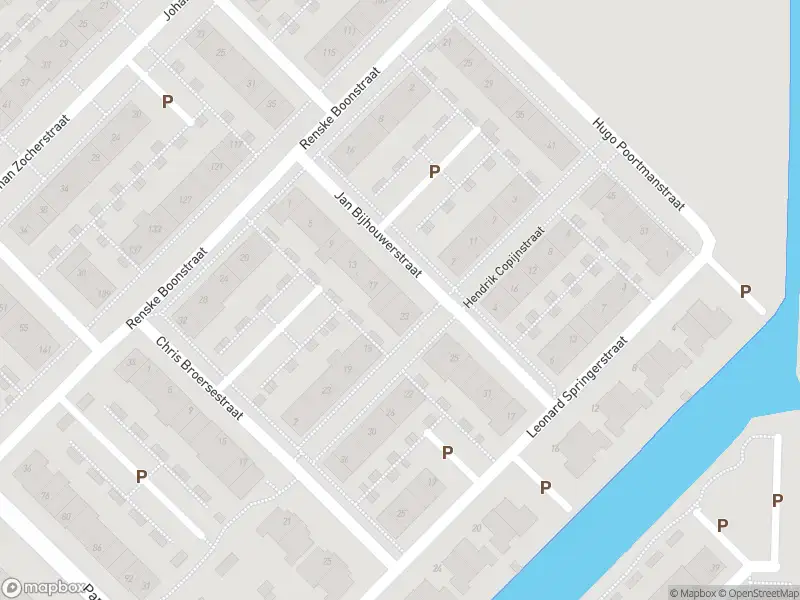 Ambulance met grote spoed naar de Jan Bijhouwerstraat in Waddinxveen