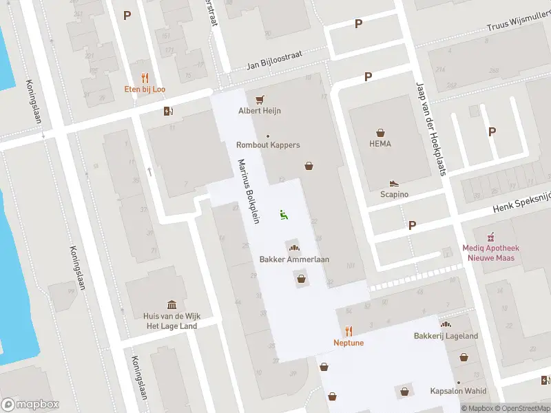 Ambulance met gepaste spoed naar de Marinus Bolkplein in Rotterdam