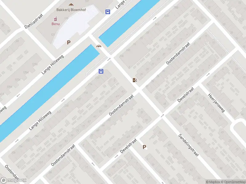 Ambulance met grote spoed naar de Oostendamstraat in Rotterdam