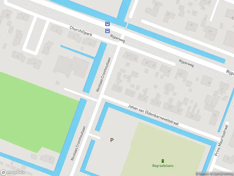 Ambulance met grote spoed naar de Johan van Oldenbarneveltstraat in Middenbeemster