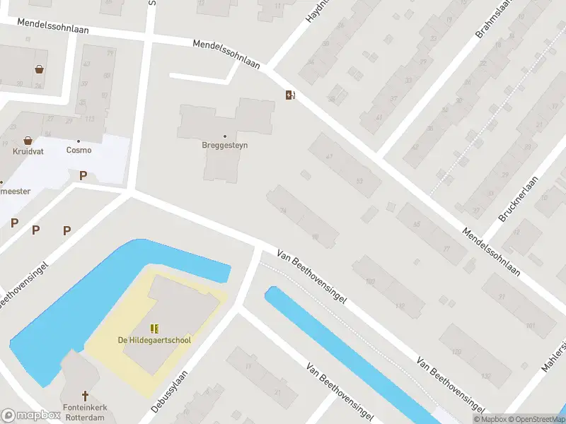 Ambulance met gepaste spoed naar de Van Beethovensingel in Rotterdam