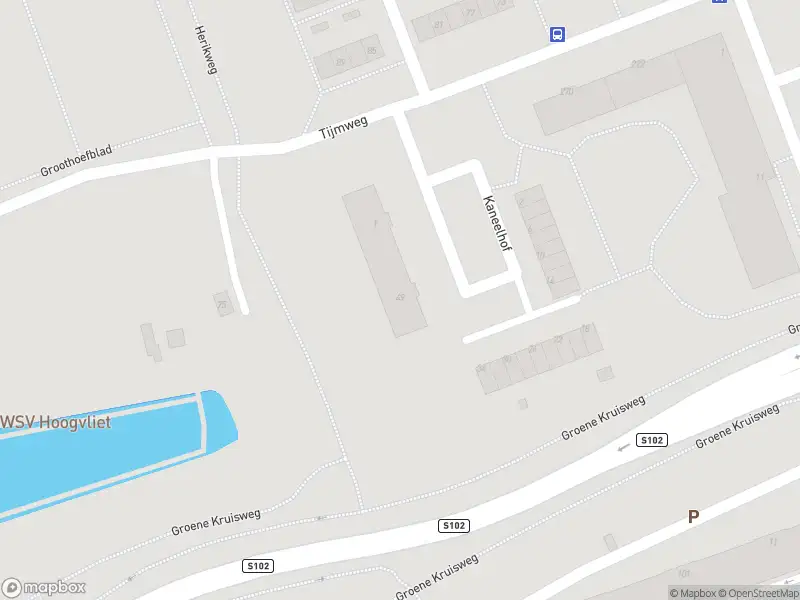 Ambulance met grote spoed naar de Kaneelhof in Hoogvliet Rotterdam