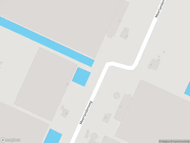 Ambulance met grote spoed naar de Meerlandenweg in Amstelveen