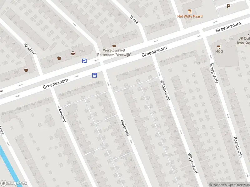 Ambulance met gepaste spoed naar de Molenwei in Rotterdam