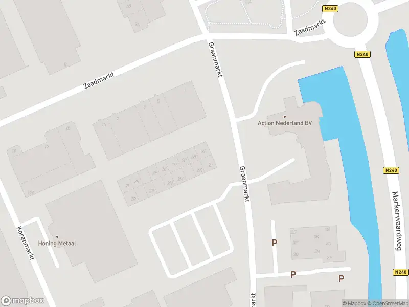 Ambulance met gepaste spoed naar de Graanmarkt in Zwaagdijk-Oost